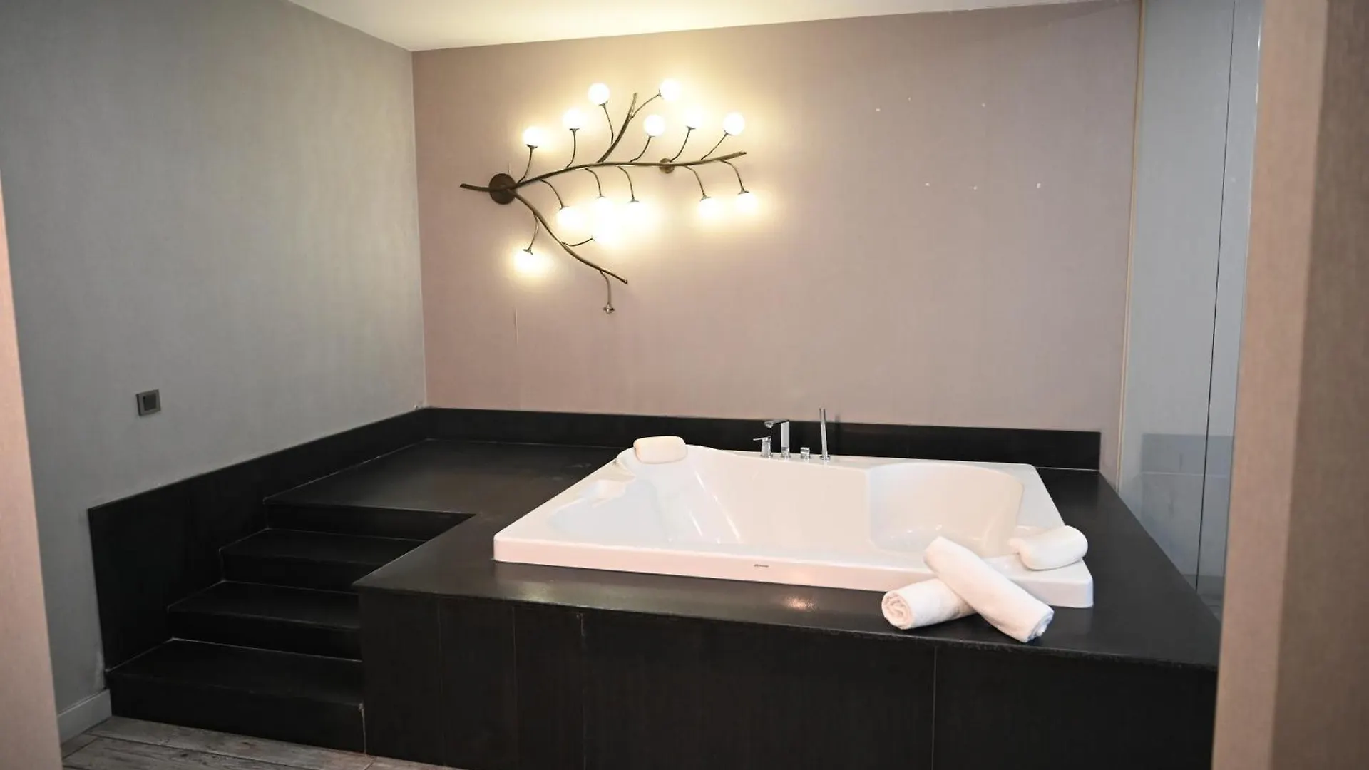 ** Aparthotel Agora Suites Istanbul Turkey
