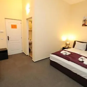 https://dubai-hotel-budapest.inbudapesthotels.com